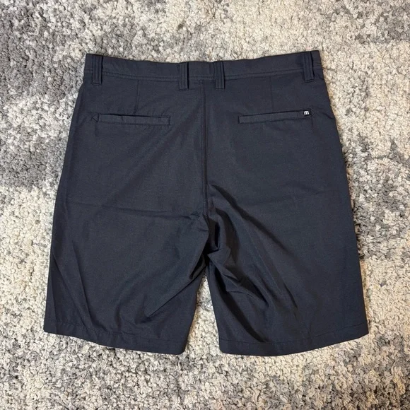 Travis Mathew, Mens Golf Athletic Shorts in Dark Gray with 9 Inseam, US Size: 34 - Picture 8 of 11